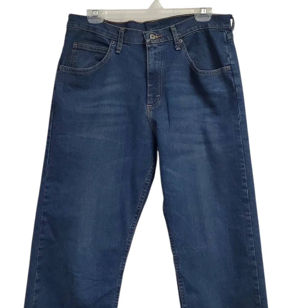 Wrangler Men's Blue Jeans Size 32 X 32